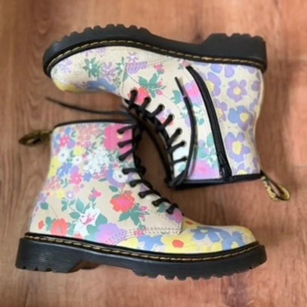 Dr Martens 1460 J Boots US 3 EU 34 Floral Leather Side Zip Lace Up Kids